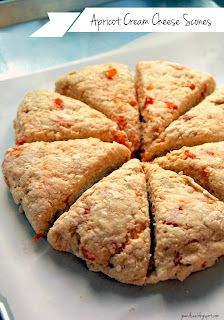 Dried Apricot Scones Recipe, Recipes With Apricots, Apricot Scones Recipe, Cream Cheese Scones, Apricot Scones, Honey Butter Recipe, Scone Recipes, Apricot Recipes, Scones Recipe Easy