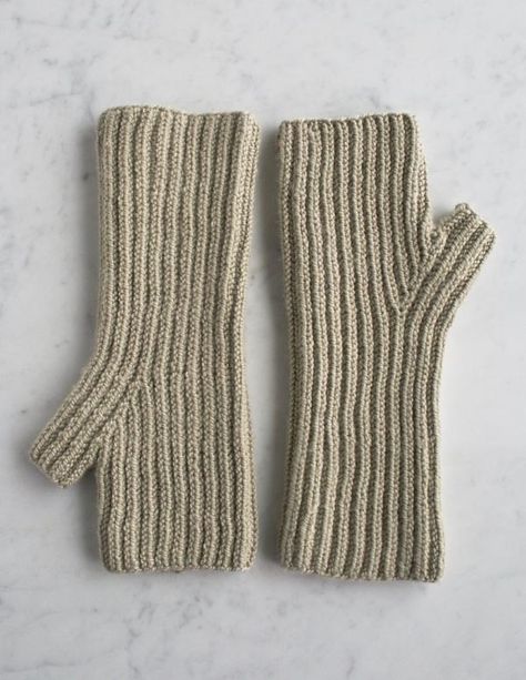 Hand Warmer Knitting Pattern, Fisherman Knit Sweater Free Pattern, Handwarmers Knitting Pattern, Hand Warmers Knitting Pattern, Knit Hand Warmers Pattern Free, Fingerless Mitts Knitting Pattern Free, Free Mitten Knitting Patterns, Free Fingerless Gloves Knitting Pattern, Knit Mittens Free Pattern