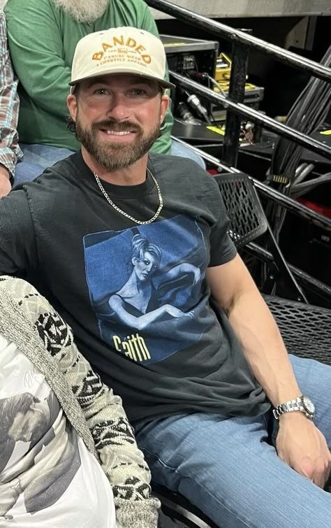 Southern Style Men, Riley Green Tattoos, Buff Country Guys, Riley Green Pictures, Riley Green Concert, Cody Johnson Cowboy Hat, California Cowboy, Hero Sandwich, Norman Reedus Cowboy Hat