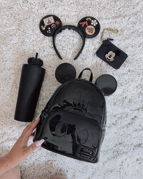 Disney Fashion Outfits, Disney Trip Outfits, Disney Eras, Disney Outfits Women, Disney Ears Headband, Disney Lifestyle, Disney Themed Outfits, Cute Disney Outfits, Disney World Outfits