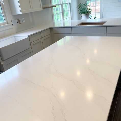 Silestone Calacatta Gold Quartz from Home Depot Silestone Calacatta Gold, Silestone Kitchen, Calacatta Gold Quartz, Silestone Countertops, White Kitchen Countertops, Home Depot Kitchen, Elegant Living Room Design, Quartz Kitchen Countertops, Quartz Kitchen