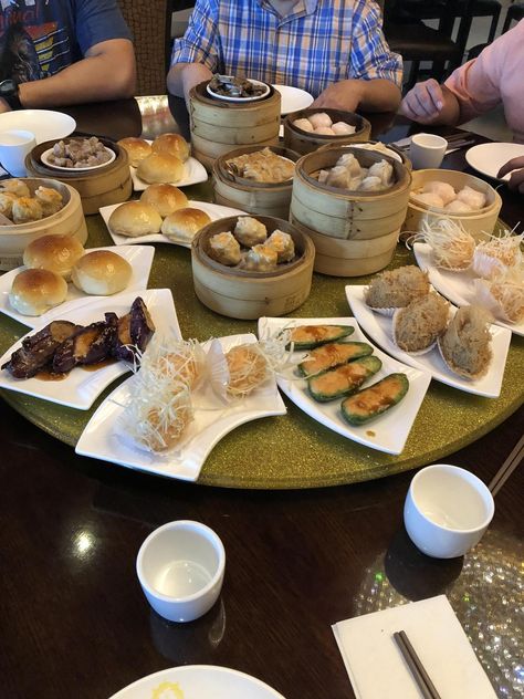 Delicious dim sum simplyhealthyfamily.org Dim Sum Aesthetic, Chinese Lifestyle, Eating Photography, Healthy Family, December 19, Simple Recipes, Instagram Food, Dim Sum, Restaurant Recipes