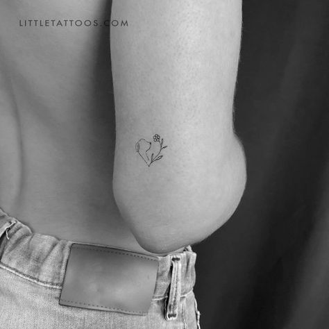 Dog Dainty Tattoo, Dog And Mom Tattoo, Flower Dog Paw Tattoo, Dog Tattoo For Multiple Dogs, Unique Pet Tattoo Ideas, Havanese Tattoo Ideas, Minimal Dog Tattoo Ideas, Dog Love Tattoo Ideas, Dog Tattoo Behind Ear