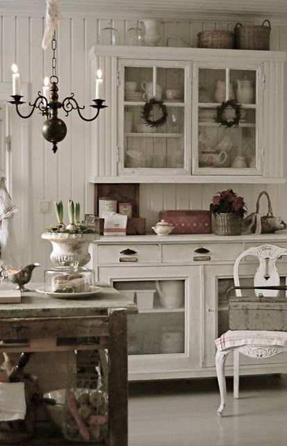 Farmhouse hutch decor