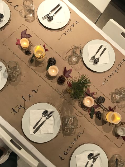 Thanksgiving Burlap Table Settings, Thanksgiving Simple Table Decorations, Thanksgiving Paper Table Runner, Thanksgiving Writing On Table, Long Table Thanksgiving, Brown Paper Runner Thanksgiving, Brown Paper Runner Table, Paper Runner Table, Brown Paper Food Table