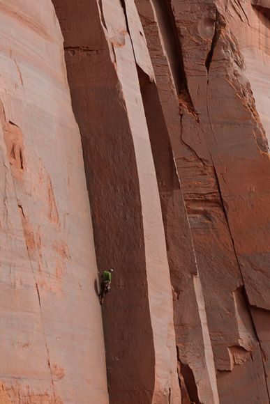 Adam Brink climbing at Indian Creek, Utah Primavera Recipe, Orange Bell Pepper, Mix Vegetable, Pasta Primavera Recipe, Trad Climbing, Alpine Climbing, Indian Creek, Glass Noodles, Pasta Primavera