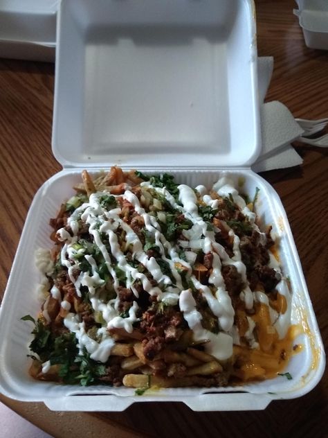 [I Ate] Carne Asada Fries. Carne Asada Fries, Breakfast Platter, Fresh Meals, Tumblr Food, Family Fresh Meals, Cheese Fries, Mouth Watering Food, Carne Asada, Food Images