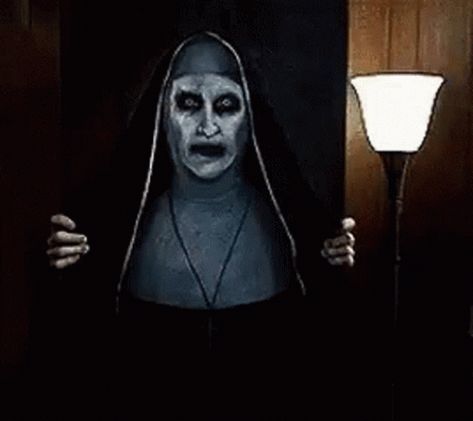 Nun Evil GIF - Nun Evil The Nun - Discover & Share GIFs Cute Cheer Quotes, Creepy Gif, The Nun, Halloween Film, Scary Gif, Creepy Pictures, Michael Myers Halloween, Very Scary, Gif Pictures