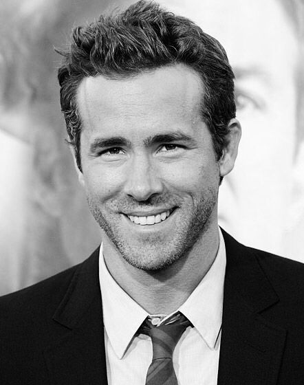 Ryan Reynolds Black And White, Ryan Reynolds Portrait, Sandra Bullock Ryan Reynolds, Blake Reynolds, Ryan Reynolds Deadpool, Marvel Actors, Celebrity Portraits, Young Black, Gandalf