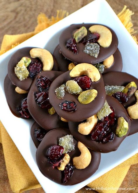 25 Bake Sale Treats that will Sell Out | What Mommy Does Fruit And Nut Clusters, Chocolate Nut Clusters, Nut Cluster Recipe, Winter Vegetarian Recipes, Chocolate Nuts Clusters, The Pinning Mama, Clusters Recipe, Bake Sale Treats, Nut Clusters