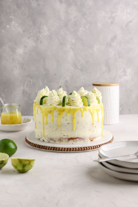 Lime Cake Decoration, Lime Cream Cheese Frosting, Icing For Cake, Lime Icing, Cakes To Sell, Lemon Lime Cake, Lime Frosting, Cupcake Pics, Lime Cake Recipe