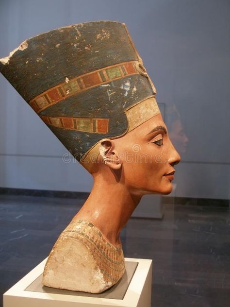 Famous bust of Nefertiti in Pergamon Museum. BERLIN - SEPTEMBER 2005: Famous bus , #Ad, #Pergamon, #Museum, #Nefertiti, #Famous, #bust #ad Nefertiti Bust, Pergamon Museum, Starověký Egypt, Ancient Queen, Egyptian Museum, Egyptian Artifacts, Queen Nefertiti, Egyptian Queen, Egyptian Pharaohs