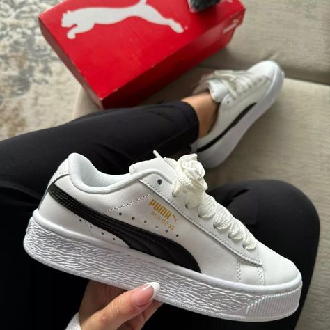 Top Moda, Shoe Lover, Sneakers Fashion, Fashion Shoes, Tennis, Adidas, Nike, Outfit Inspo, Sneakers