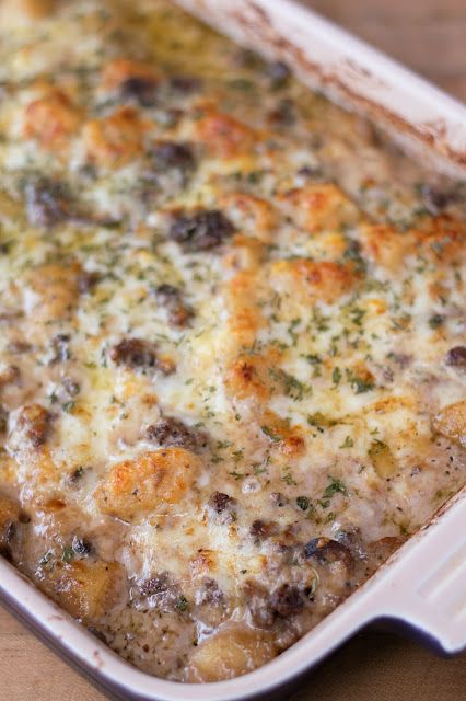 Mushroom and Swiss Burger Casserole Recipe - The Kitchen Wife Mushroom And Swiss Burger, Burger Casserole, Mushroom And Swiss, Swiss Burger, Beef Casserole Recipes, Cheese Burger, Tater Tots, Easy Casserole Recipes, Beef Recipes For Dinner