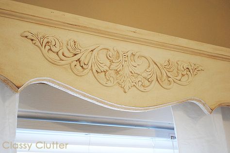 DIY Dining room valance... yes. this is it folks.  Now I just need to borrow a router... Wooden Cornice Design, Wooden Pelmet Ideas, Wood Window Valance, Wooden Window Valance, Wooden Valance, Wooden Cornice, Cornice Box, Window Cornice, Wood Cornice