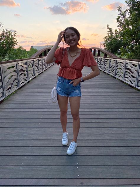 Casual summer outfit - peplum top + denim shorts + veja sneakers // #whitesneakers #liketkit #ltkshoecrush #For more, follow me on Instagram (@ameirylife) and check out my blog, amweirylife.com Veja Velcro Sneakers Outfit, Outfits With Sneakers, Peplum Top Outfits, Top Jean, Velcro Sneakers, Veja Sneakers, Sneaker Style, Velvet Top, Jean Top