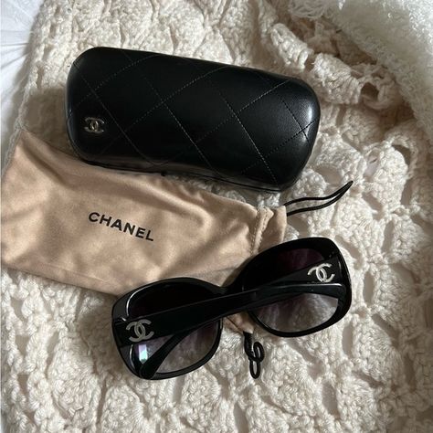 CHANEL SUNGLASSES✨ Sunglasses Chanel, Sunglasses Model, Chanel Sunglasses, Chanel Accessories, Sunglasses Shop, Be Mine, All Pictures, Look At, Vision Board