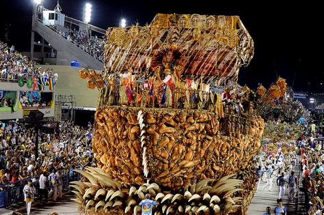 Carnival in Sambadrome - Rio de Janeiro, Brazil Middle Passage, Brazilian Carnival, Rio Carnival, Fancy Costumes, Visual Storytelling, Southern California, Mardi Gras, Rio De Janeiro, Storytelling