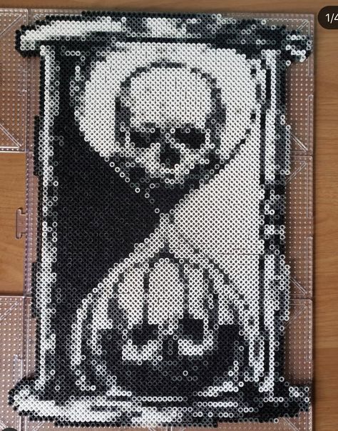 Perler Bead Patterns Grid, Perler Beads Ideas Horror, Gothic Perler Beads, Melted Beads Ideas, Black And White Perler Bead Patterns, Scary Perler Bead Patterns, Gothic Perler Bead Patterns, Skeleton Perler Bead Patterns, Skull Perler Bead Patterns