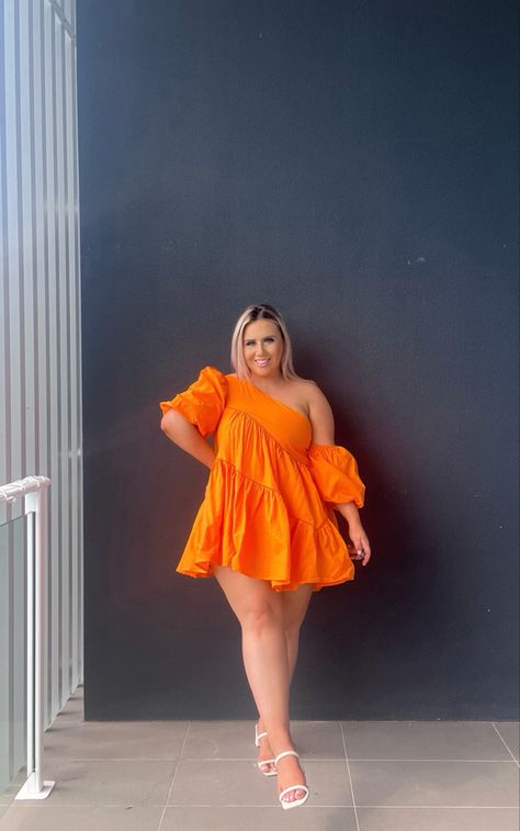 Orange dress, fashion, style, inspo Orange Plus Size Dress, Orange Plus Size Outfits, Orange Dress Outfit Summer, Semi Casual Dresses, Funky Dresses, Classy Wedding Dress, Dinner Dress Classy, African Wear Dresses, Fancy Wedding Dresses