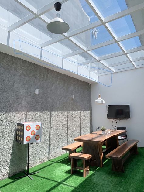 Taman Indoor, Search Engine Marketing Sem, India Home Decor, Rooftop Terrace Design, Small Backyard Ideas, Courtyard Design, Backyard Pools, Architecture Model House, Minimal House Design