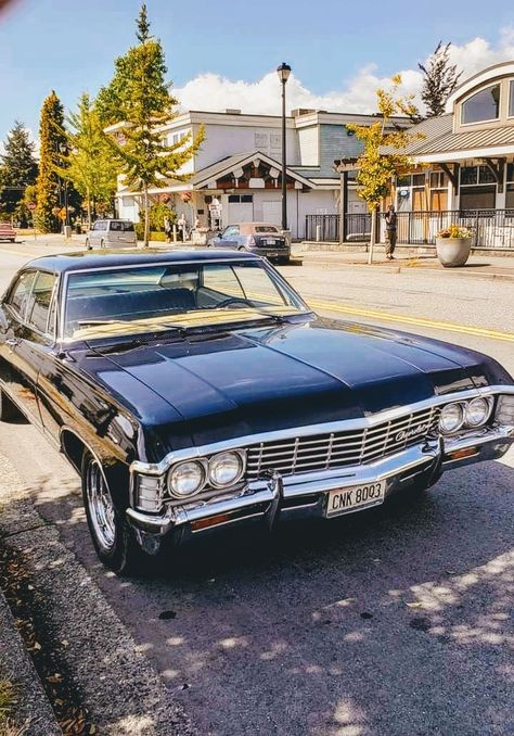 Dean Winchester Car, Chevrolet Impala 1967, Impala 1967, Impala Car, Supernatural Impala, 67 Impala, Impala 67, 1967 Chevy Impala, 1967 Chevrolet Impala