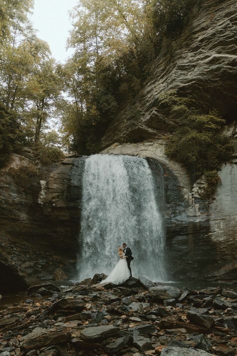 Waterfall elopement. North carolina elopement. Sunrise wedding. Sunrise elopement. Sunrise elopement ideas. Looking Glass Falls Elopement. Brevard North Carolina Wedding. Looking Glass Falls wedding. Pisgah National Forest Elopement. Intimate Wedding. National Park Wedding. Elopement Ideas Waterfall, Waterfall Elopement North Carolina, Ashville Nc Elopement, North Carolina Elopement Locations, Forest Wedding North Carolina, Looking Glass Falls Nc, East Coast Elopement Locations, 20 People Wedding, Shenandoah National Park Elopement