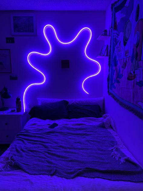 Room Ideas Led Lights, Neon Rope, Neon Lights Bedroom, Led Lighting Bedroom, Neon Room, Led Rope Lights, Dekorasi Kamar Tidur, Room Design Bedroom, Dream Room Inspiration