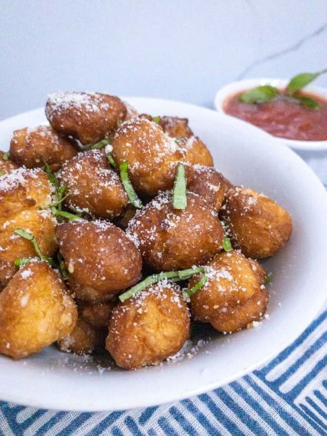 Garlic Parm Potato Cheese Balls, Crunchy Garlic Potato Pops, Parmesean Potatoes, Garlic Balls, Potato Cheese Balls, Garlic Parmesan Potatoes, Potato Balls, Stuffed Potato Balls, Garlic Potatoes