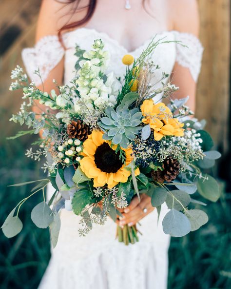 Sunflowers are the perfect summer flower: They're large like their namesake, are beautifully bright, and, perhaps best of all, are in season during the warmer months. Why wouldn't you want to add them to your wedding bouquet? #Wedding #Sunflower #Bouquets #WeddingFlowers #Inspiration #Summer #Yellow | Martha Stewart Weddigns - 20 Sunflower Bouquets That Will Brighten Up Your Wedding Day Yellow Wedding Bouquet, Greenery Wedding Bouquet, Succulent Bouquet Wedding, Leather Inspiration, Sunflower Wedding Bouquet, Flowers And Greenery, Sunflower Bouquets, Fall Wedding Bouquets, Succulent Wedding