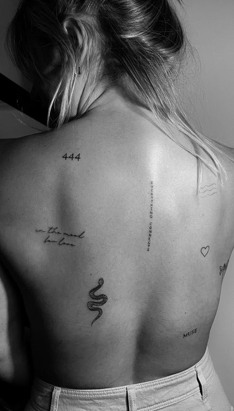 Font Tato, Small Back Tattoos, Tato Minimal, Writing Tattoos, Classy Tattoos, Discreet Tattoos, Spine Tattoos, Subtle Tattoos, Elegant Tattoos