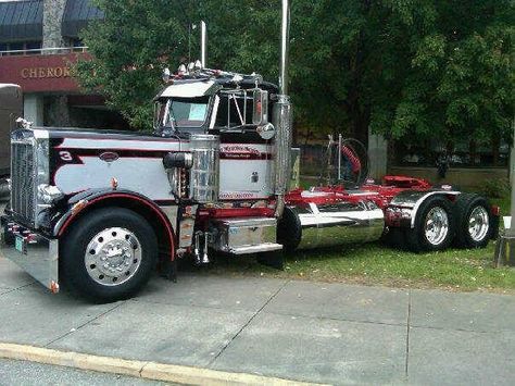 Dale Earnhardt tribute Peterbilt Semi Truck Parts, Custom Peterbilt, Peterbilt 359, Custom Big Rigs, Peterbilt 379, Truck Pictures, Park Pictures, Show Trucks, Kenworth Trucks