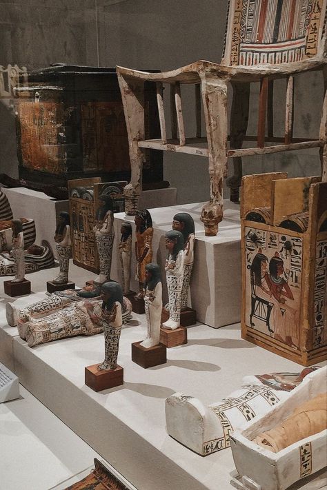 Dating Steven Grant Aesthetic, Egyptian Museum Aesthetic, Ancient Artifacts Aesthetic, Archeology Student Aesthetic, Archeological Aesthetic, Archaeologists Aesthetic, Anthropology Major Aesthetic, Archeologists Aesthetics, Egyptologist Aesthetic