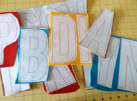 felt garland tutorial Letters Template, Felt Garlands, Felt Templates, Paper Letters, Letter Garland, Beautiful Letters, Embroidery Tips, Easy Patterns, Felt Creations