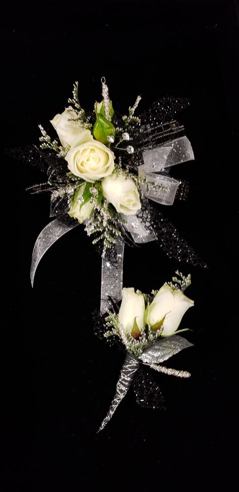 Silver Tux, Homecoming Couple, Prom Flowers Corsage, Black Corsage, White Corsage, Prom Corsages, Prom Corsage And Boutonniere, White Spray Roses, Boutonnieres Prom