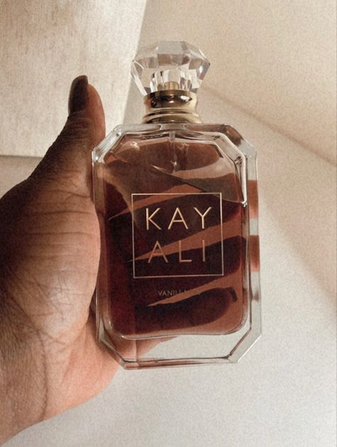 Review of the Kayali fragrance in vanilla 28. Kay Ali Vanilla 28, Kay Ali Perfume Vanilla 28, Brown Sugar Perfume, Kay Ali Perfume Vanilla, Brown Perfume, Kayali Vanilla 28, Kayali Vanilla, Feminine Scents, Summer Perfume