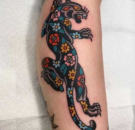 Panther Tattoos, Anatomy Tattoo, Traditional Tattoo Inspiration, Traditional Style Tattoo, Panther Tattoo, Tattoo Old School, Traditional Tattoo Sleeve, 4 Tattoo, Traditional Tattoo Art