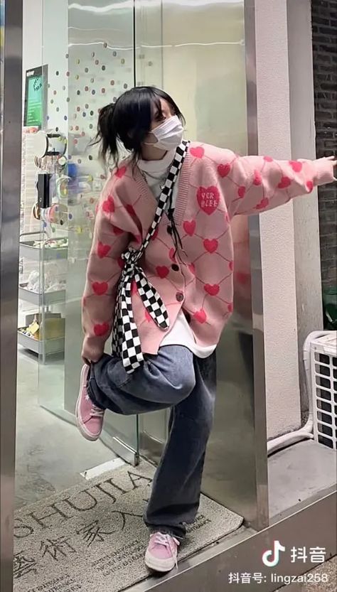 Pink Knitted Sweater, Korean Street Wear, Ulzzang Outfit, Korean Outfit Street Styles, The Cardigans, Cardigan For Women, Korean Casual Outfits, Korean Street, Ulzzang Fashion