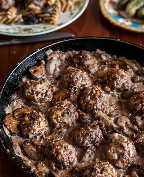 Meatball Stroganoff Recipe for Juicy Meatballs in a Mushroom Gravy. Copyright © 2022 Terence Carter / Grantourismo. All Rights Reserved. Russian Meatballs, Meatball Stroganoff Recipe, Meatball Stroganoff, Ground Beef Meatballs, Juicy Meatballs, Spicy Mushroom, Recipe For Two, Russian Dishes, Meatball Sauce