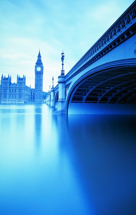 Thames River, Rhapsody In Blue, Im Blue, City Of London, Conde Nast Traveler, River Thames, Feeling Blue, London City, London Blue