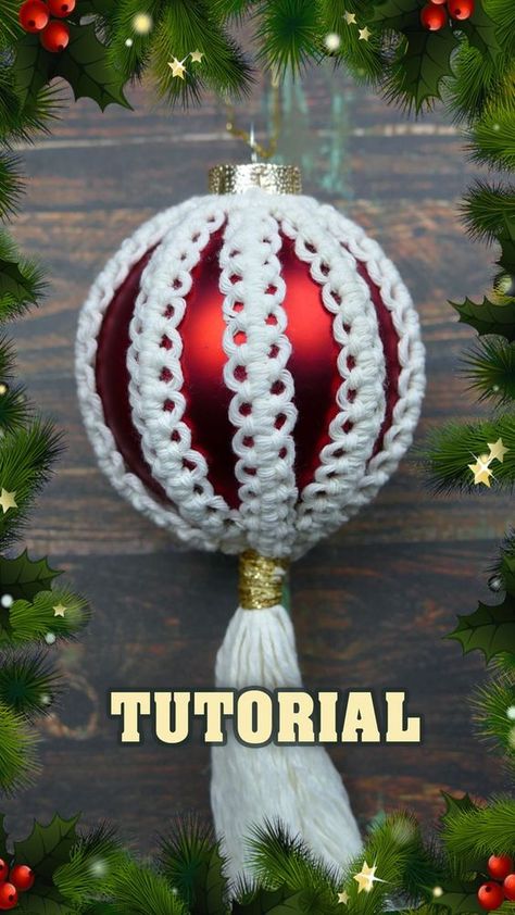 Ball Ornaments Diy Christmas, Easy Holiday Crafts, Christmas Ball Ornaments Diy, Diy Christmas Ball, Easy Holidays Crafts, Macrame Christmas, Christmas Props, Christmas Balls Decorations, Handmade Christmas Crafts