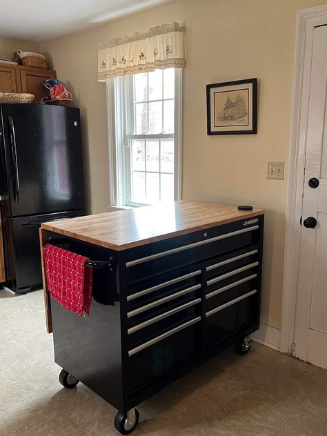 Tool Chest Kitchen Island, Tool Chest Kitchen, Husky Tool Chest, Husky Tool Box, Diy File Cabinet, Industrial Style Kitchen, Tool Cabinet, Tool Chest, Old Kitchen