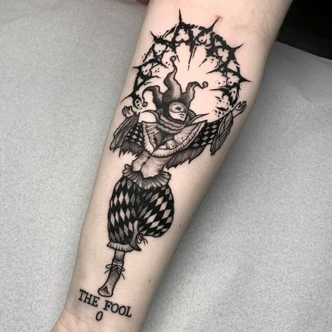 Creepy Alien Tattoo, Creepy Carnival Tattoo, Gothic Clown Tattoo, Female Jester Tattoo, The Fool Tattoo Design, Mysterious Tattoo Ideas, Dark Jester Tattoo, Jester Tattoo Design, Chicano Style Tattoo Design