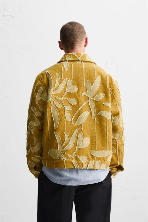 Embroidery Jacket Men, Yellow Outfit Ideas, Zara Men, Collared Jacket, Jacquard Jacket, Shirt Embroidery, Cropped Jacket, Skorts, Classy Outfits