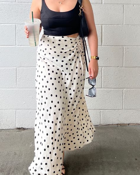 Polka Dot Maxi Skirt, Maxi Skirt Outfit, Maxi Skirt Outfits, Skirt Outfit, Skirt Outfits, Maxi Skirt, Polka Dot, Polka Dots, Fashion Inspo