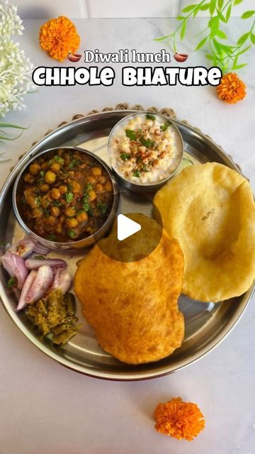 Harshita Choudhary on Instagram: "Bhatura Recipe😋 What’s your favourite.. Chhole Bhature or Chhole kulche?😁 . Ingredients- 🔺300g Maida/ AP flour 🔺30g Sooji/Semolina 🔺100ml Khatta Dahi/Sour curd 🔺2tsp Oil 🔺1tsp baking powder 🔺1tsp baking soda 🔺1tsp sugar 🔺Salt to taste 🔺Oil for deep frying 7 Bhaturas were prepared out of the above quantities. . Keep following @yummy_tummy25 for more such recipes. . . . #chholebhature #bhaturarecipe #cholebhature #northindianfood #easyrecipes #diwali2023 #recipeoftheday #lunchideas #recipereels #instareels #foodreels #foodfood #foodoholic #delhifood #cholekulche #bornoninstagram #desifood #indianfood" Chhole Bhature Recipe, Chhole Recipe, Bhatura Recipe, Deep Frying, Desi Food, Recipe Of The Day, Baking Powder, Indian Food Recipes, Baking Soda