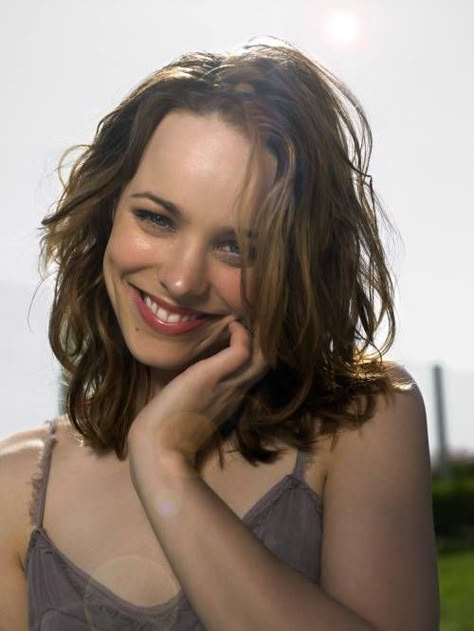 Eye Portrait, Rachel Anne Mcadams, Cover Girl Makeup, Rachel Mcadams, Portrait Girl, Woman Fashion, Sports Betting, Beautiful Smile, Dark Hair