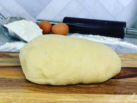 Russian Yeast Dough Recipe (Video) - Peter's Food Adventures Pirozhki Recipe, Piroshky Recipe, Sweet Yeast Dough, Cabbage Pie, Yeast Dough Recipe, Russian Pastries, Russian Dishes, Easy Cook, Yeast Dough