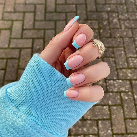 𝐊𝐚𝐭𝐢𝐞 | 𝐌𝐚𝐧𝐢𝐜𝐮𝐫𝐢𝐬𝐭 (@bykatiebeauty) • Instagram photos and videos Sky Blue French Tip, Blue French Tip Nails, Nails Biab, Blue French Tip, Vacation Nails Green, Sky Blue Nails, Tropical Vacation Nails, Nail Extensions Designs, Blue French Tips