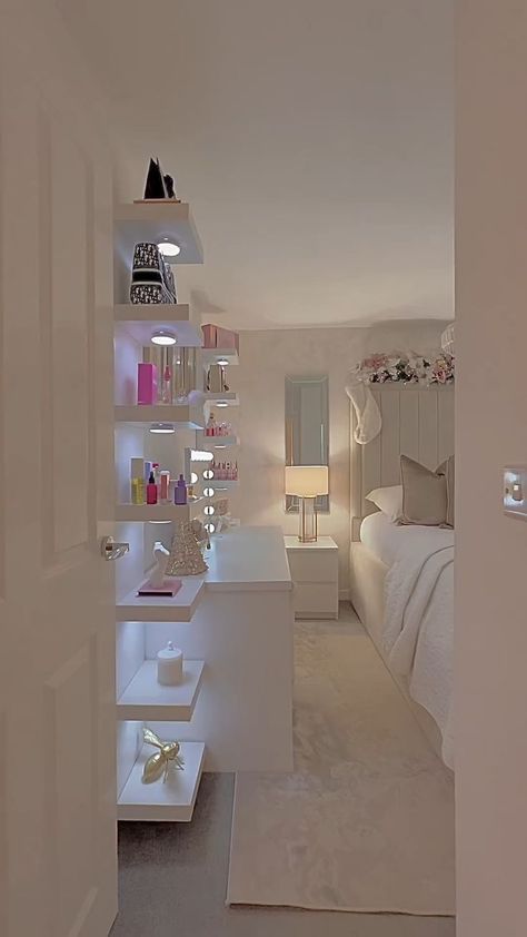 "Transforming ordinary into extraordinary! ✨ Admire the stunning ambiance in this beautiful girl's room with the enchanting glow of the new lights. 😍 Lucky girl. Bedroom Ideas For Small Rooms Cozy, White Room Decor, Luxury Room Bedroom, Classy Bedroom, Beauty Room Design, Dream Apartment Decor, Room Redesign, Redecorate Bedroom, Luxury Rooms